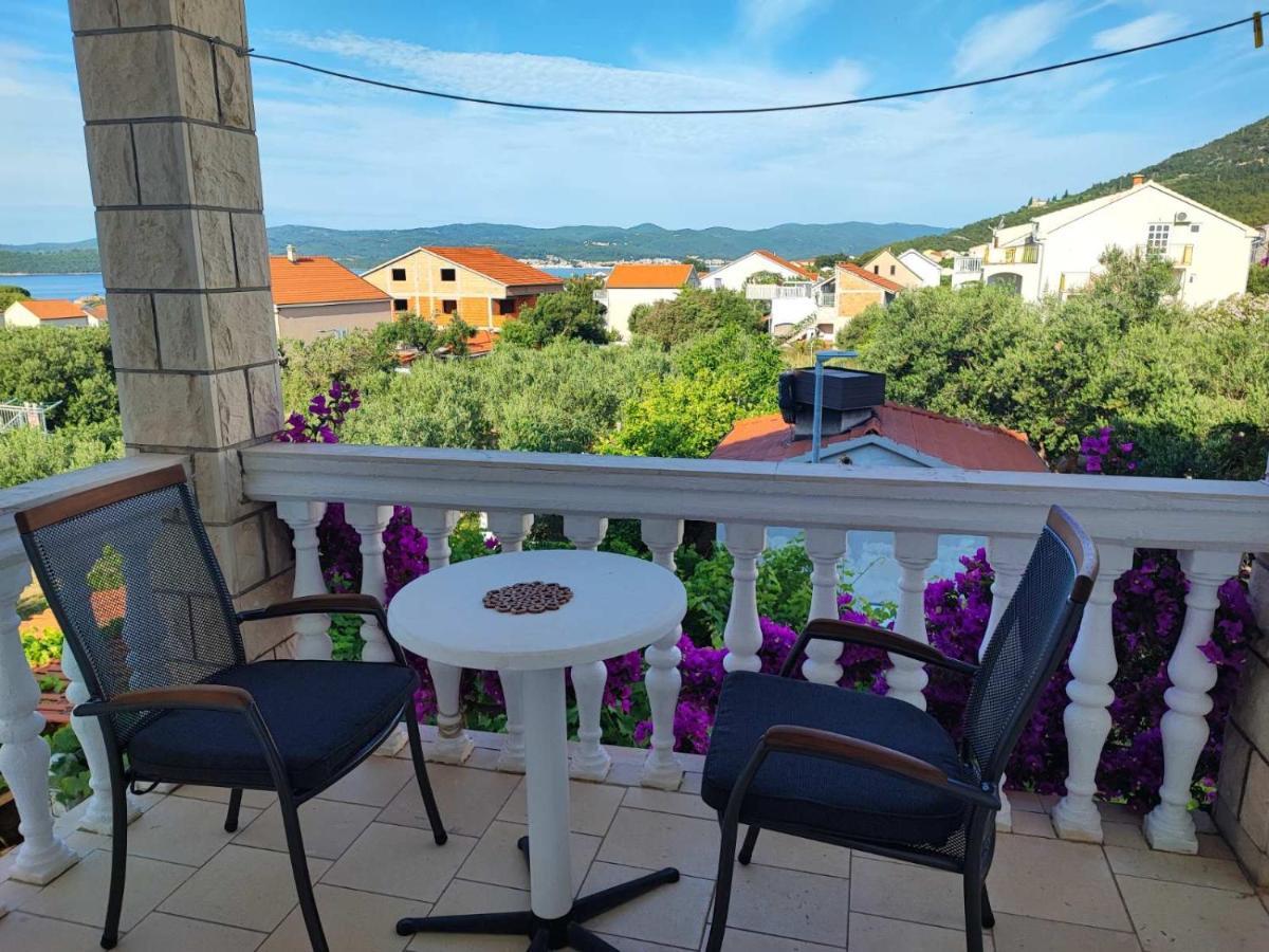 Apartments Dodik オレビック エクステリア 写真
